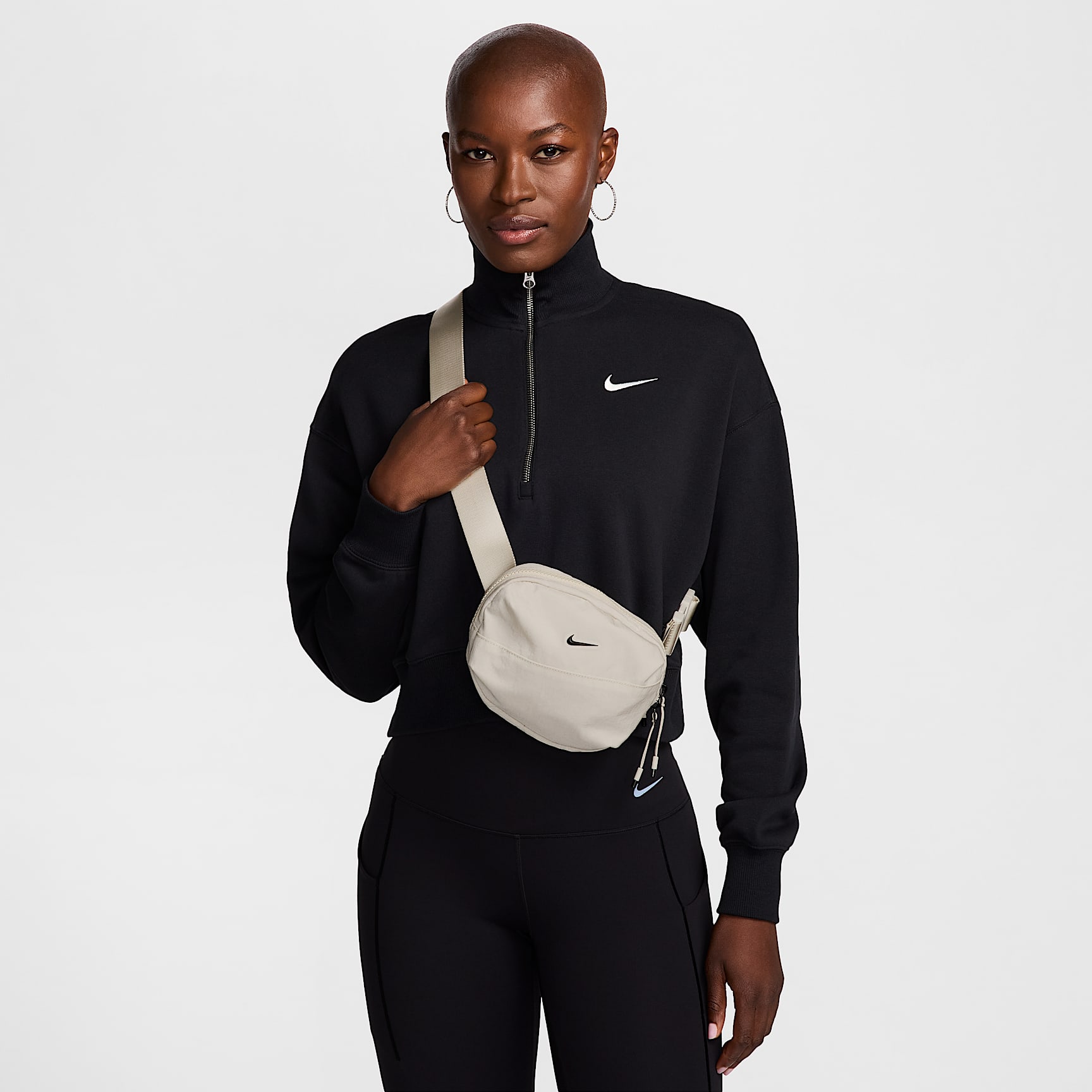 NIKE Off-White ウィンドブレーカーウエストポーチセット XS Nike Aura Crossbody Bag (2L). Nike.com